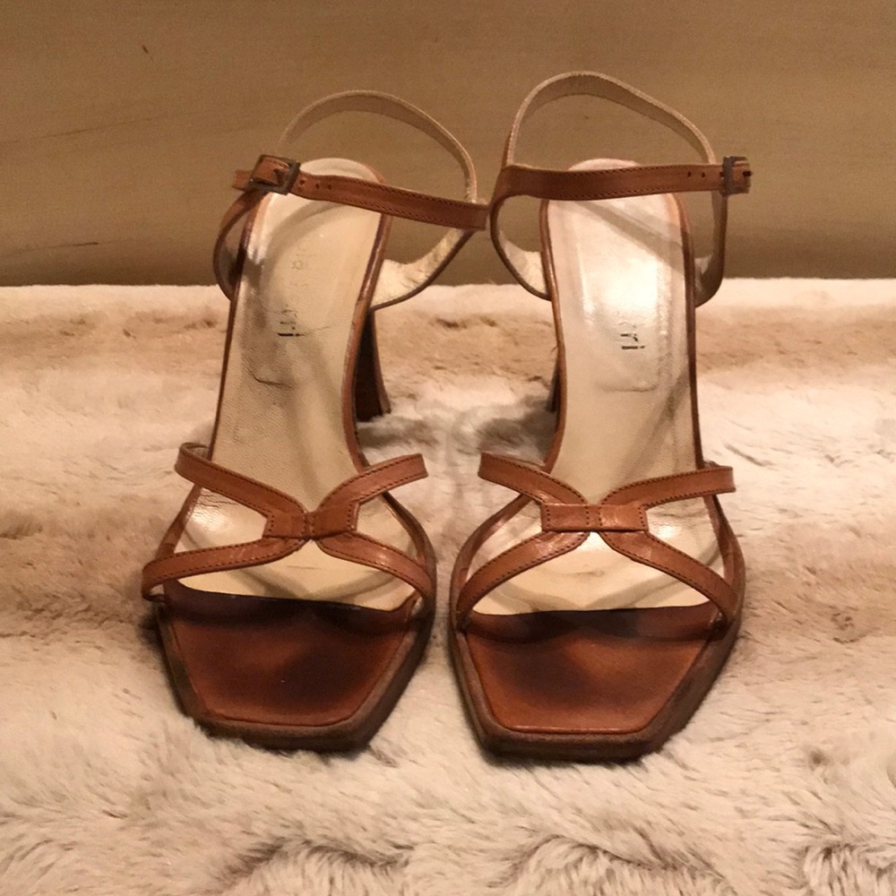 Shoes - Picture 2 of 5